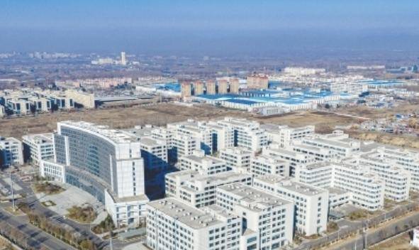 莱芜区以“链式思维”助力项目提升pg电子千亿产值的“链”上答卷(图4)