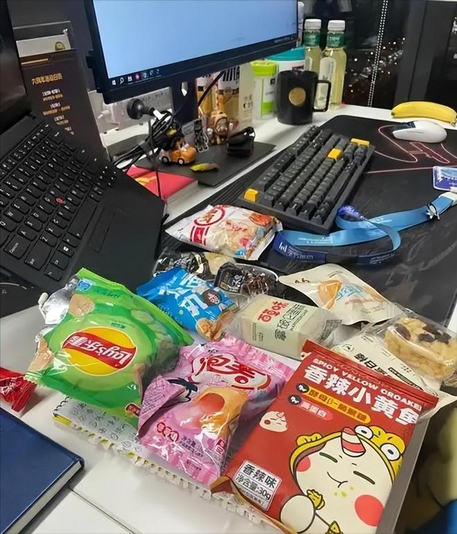 靠5元产品撑起16亿帝国年销151亿片pg电子试玩零食圈又杀出一匹隐形黑马！(图6)